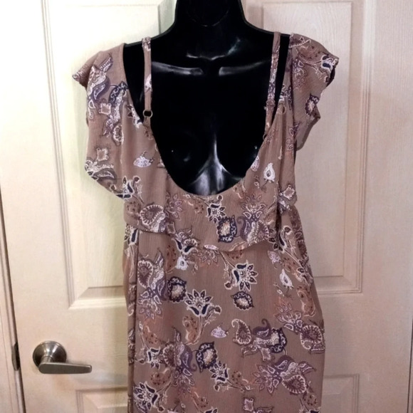 Torrid Walnut Paisley Gauze Cold Shoulder Top Size 3X Plus Size - Picture 6 of 12